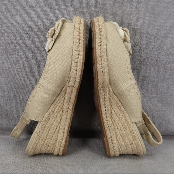 Natralizer. Tan Espadrilles with Floral Detail - Picture 7 of 10